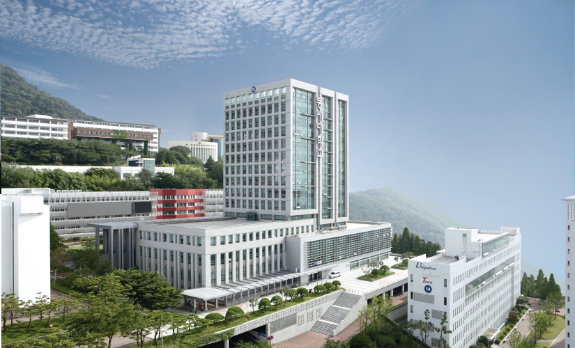 [크기변환]동서대 뉴밀레니엄관 본관건물 (1)_edited.jpg